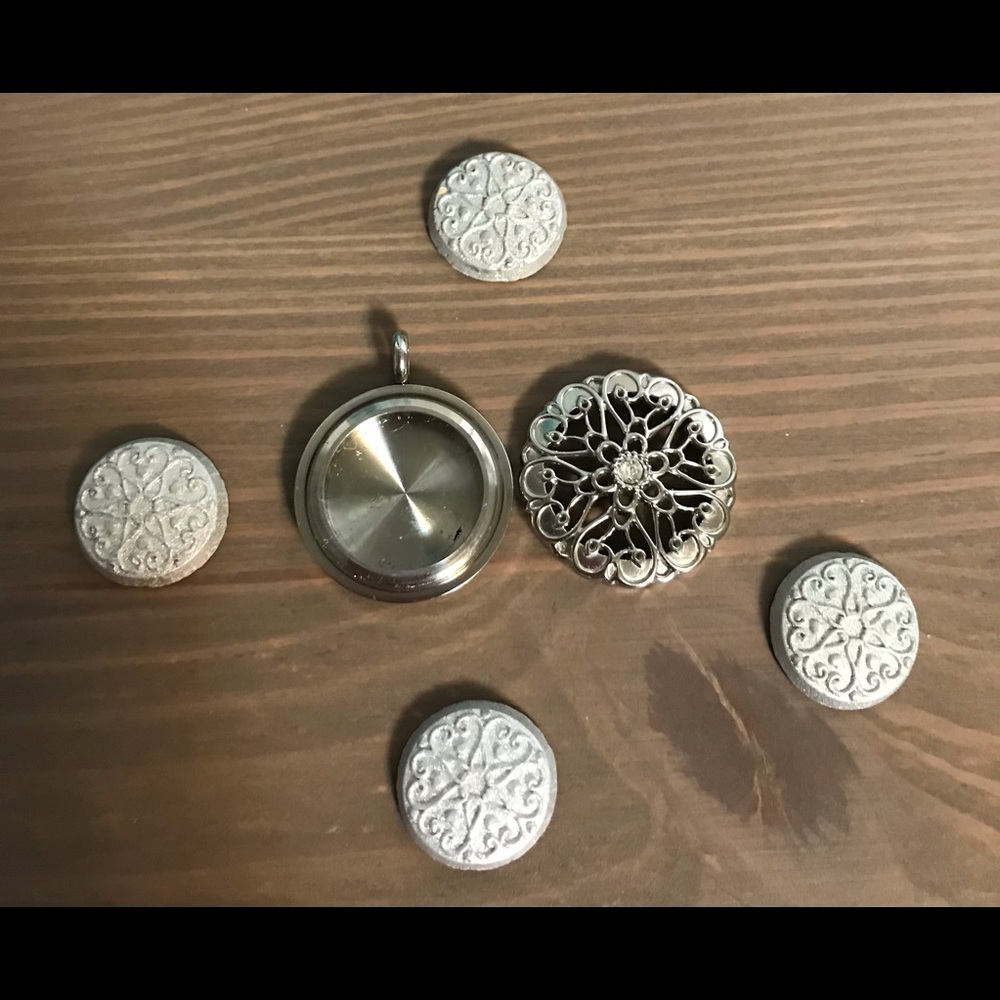 Authentic Origami Owl Sentiments Medium Silver Tw… - image 4